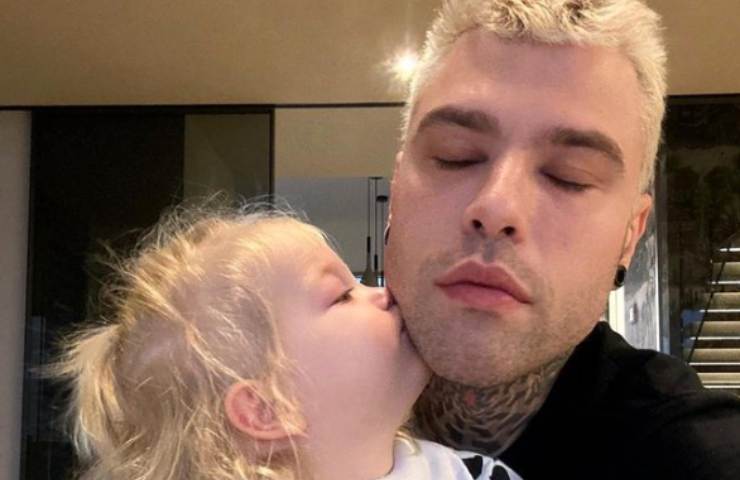 Fedez dopo ricovero chiamata vertici rai