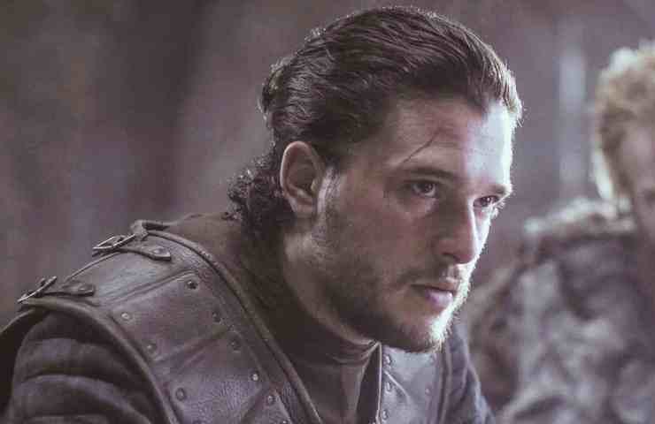 kit harington occhio nero provini