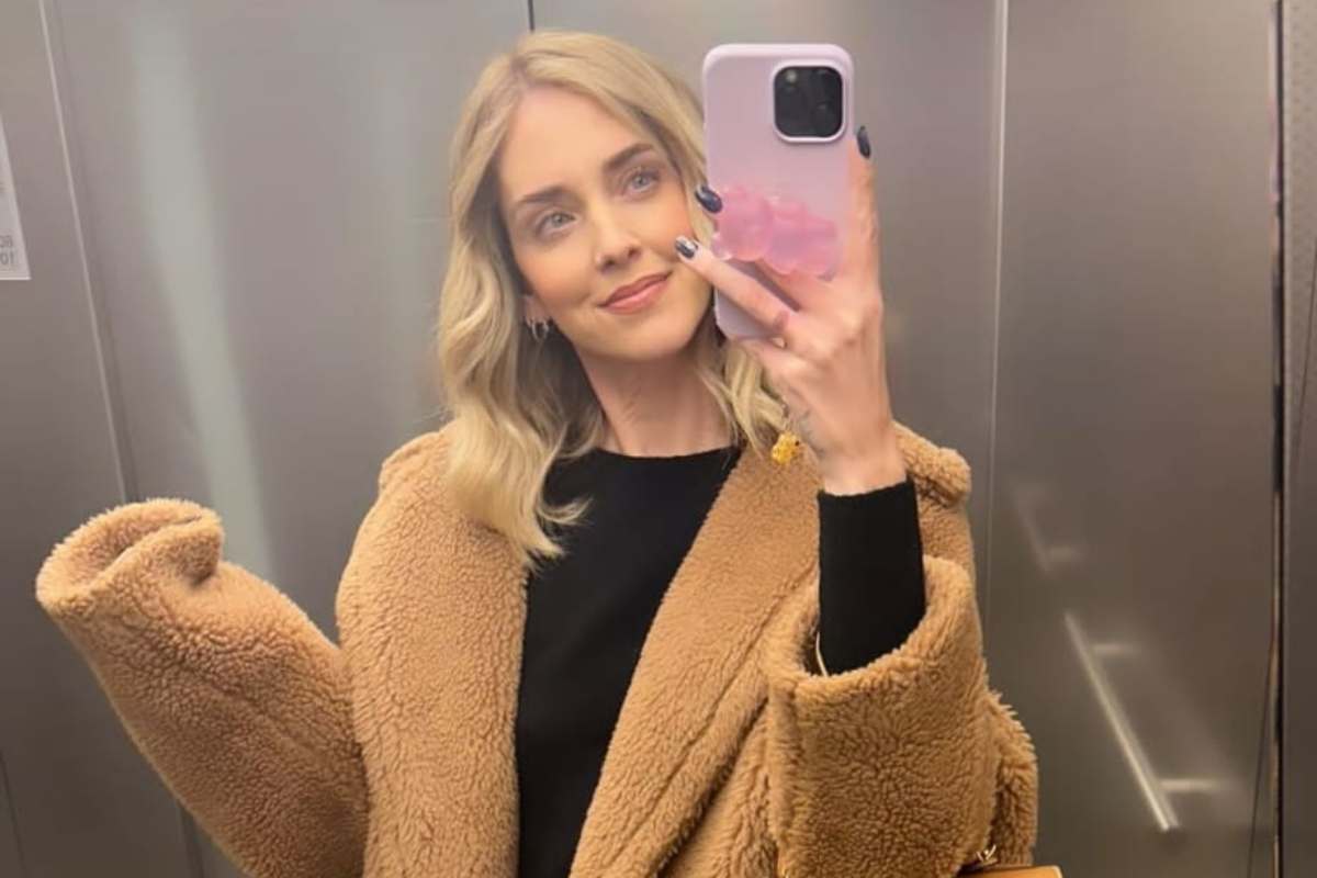 Chiara Ferragni selfie