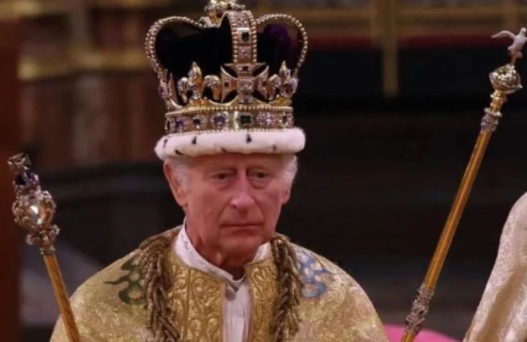 La finta notizia della morte di re Carlo III diffusa da organi di stampa russi pro-Putin