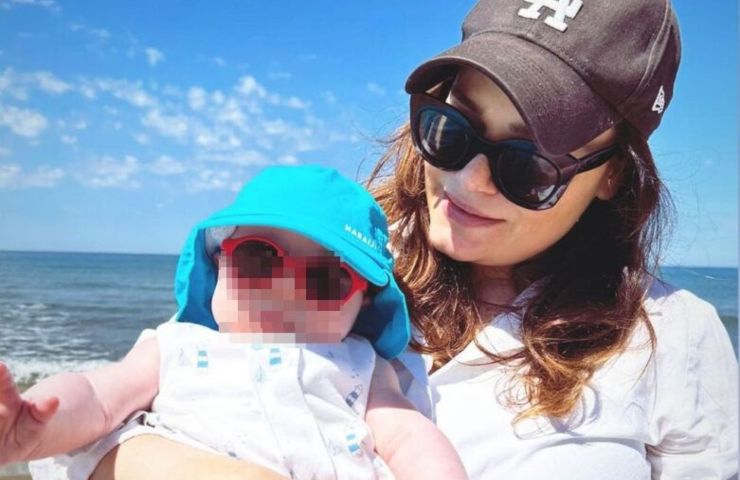Romina Carrisi si fa vedere con il figlio Axel Lupo dopo più di 3 mesi dalla sua nascita