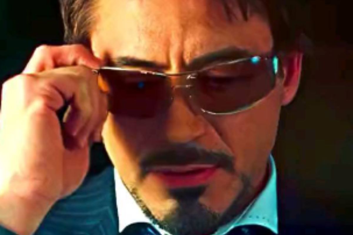 Perché Tony Stark nei film di Iron Man ed Avengers ha sempre gli occhiali da Sole?
